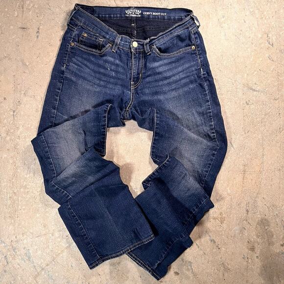 Levi's Signature Jeans Womens 32x29 Blue Dark Wash Bootcut Jeans - Picture 1 of 6